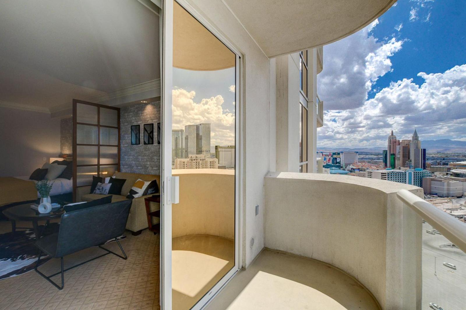 لاس فيغاس Premium Suite Mgm Signature High Flr Balcony Strip View المظهر الخارجي الصورة